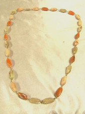 COLLIER ANCIEN PERLES BAKELITE