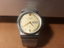 MONTRE CITIZEN  A QUARTZ - jour et date