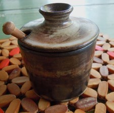 moutardier en ceramique signé