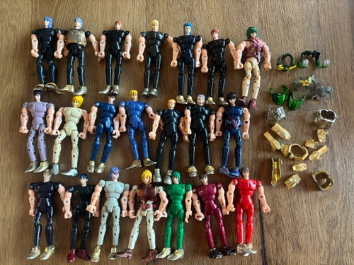 Lot figurines saint seiya - de,