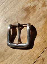 Boucle de ceinturon en métal