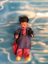 Poupée folklorique ancienne