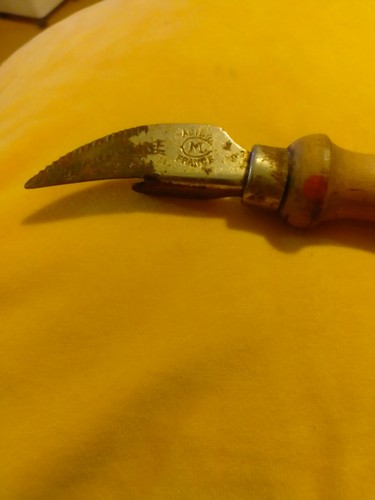 Ancien ouvre boite - , la