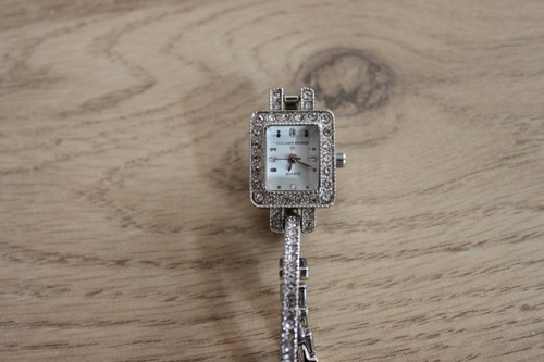 Montre femme com - femme, neuve