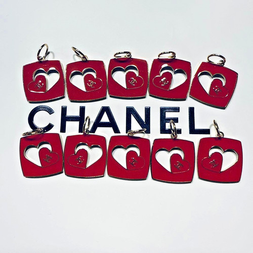 Pièces breloques chanel - 10,