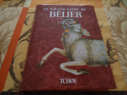 Grand livre belier par - -,