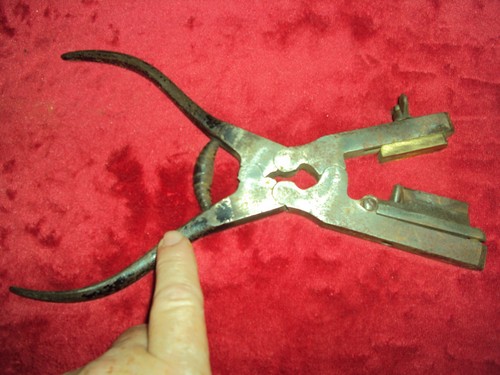 Objet outil ancien pince - ancien,