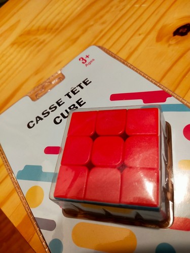 Casse tête cube six - tête,