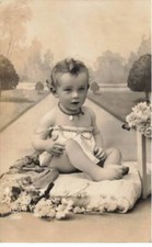 FANTAISIES AG#MK555 UN BEBE