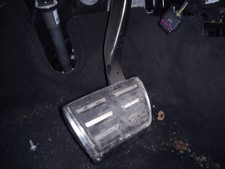 PEDALE DE FREIN / 2468599 POUR