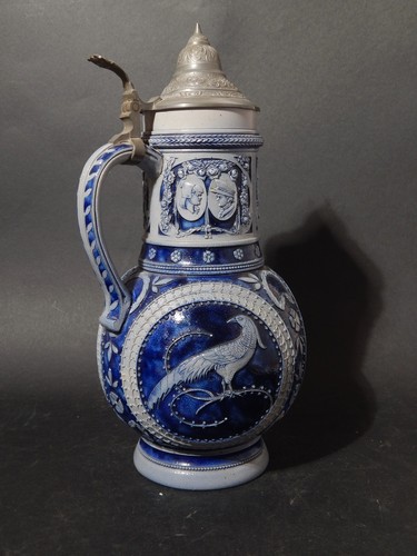 Antique grande carafe broc - grande,