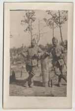 carte photo poilus posant