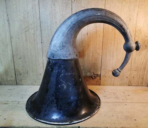 Ancien pavillon cornet - /,