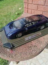 MAISTO-JAGUAR XJ220-bleu nuit 1992- 1/12  