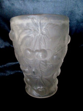 VASE ART DECO Verre moulé