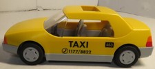 PLAYMOBIL YELLOW TAXI CAB CITY