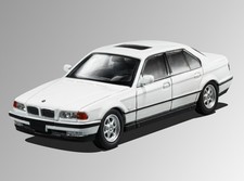 BMW 740i L (E38)  - white - DCM 1:64