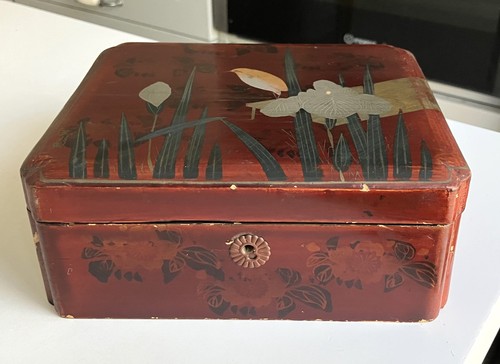 Boite ancienne bois laque - boite,