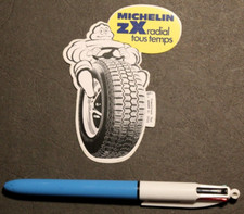 Autocollant sticker - /,