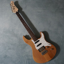 Guitare électrique YAMAHA