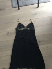 Modèle Couture Magnifique robe en soie Noire Brodé marque Étincelle Couture