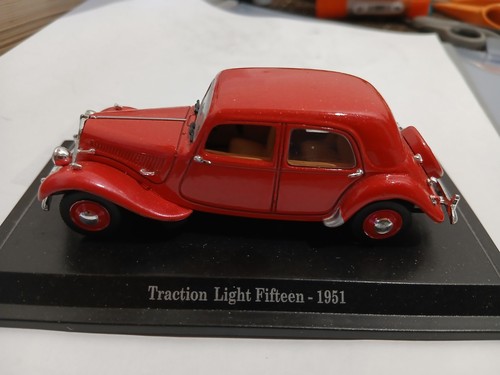 Citroen traction light fifteen - citroen,