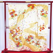 Kimono japonais « FURISODE »