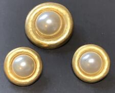 . BOUTONS DE COLLECTION ANCIENS HAUTE COUTURE MÉTAL DORÉ PERLE SYNTHÉTIQUE 30mm