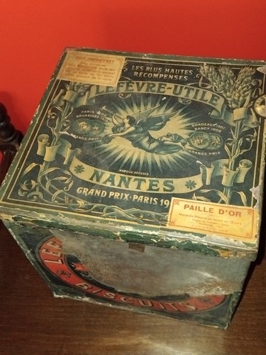 Ancienne boite vide - ancienne,