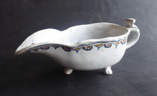 saucière casque en faïence