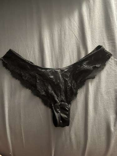 String noir - string,