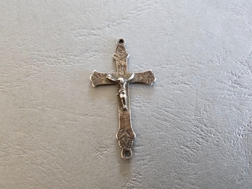 Ancien pendentif religieux