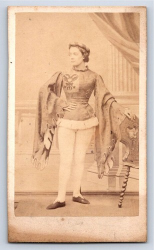 Cdv 1865 madame lacroix - 1865,