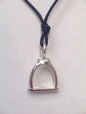 Pendentif Avec Étrier En