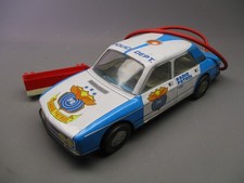 DV12482 ROMAN VOITURE