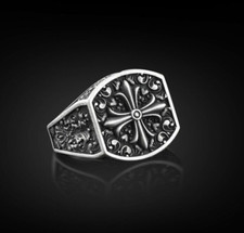 Croix de Malte Victorien Motif