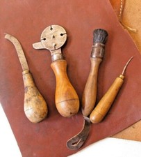 Outils anciens bourrelier