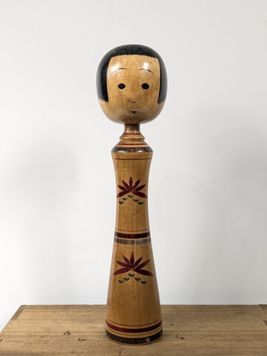 Poupée kokeshi par - poupée,