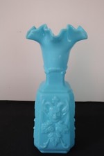 vase en opaline - Cristallerie  PORTIEUX - signé