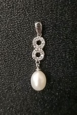 Ancien Pendentif Perle Blanche