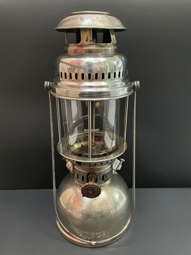 Ancienne lampe lanterne - , à