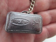 porte clés ancien MIK FLYER AVIONS AVIATION FORME DE VALISE