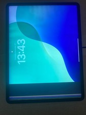 iPad Pro 12,9" (2021) - Puce M1 - 256 Go - Écran Cassé - Pour Pièces/Réparation