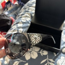 Lunettes soleil givenchy - lunettes, de