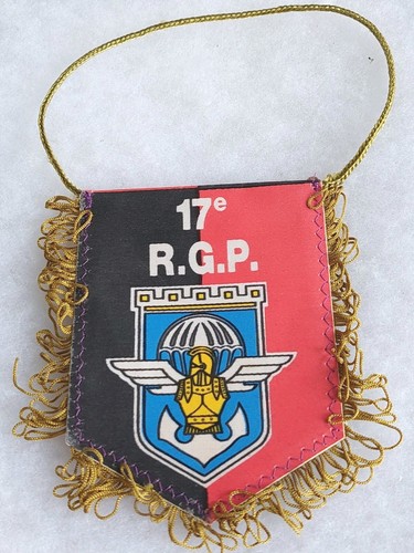 Fanion militaire 17 - un, 17°