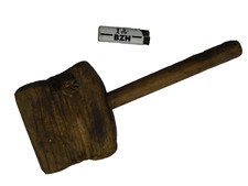 TRES BEL ANCIEN MAILLET BOIS