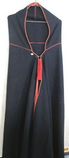 BURNOUS bleu foncé à tombô et passepoils rouges  probablement GOUMIER MAROCAIN