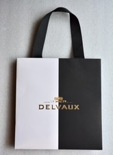 DELVAUX - 1 petit Sac noir et Blanc - 19,5 x 21 x 8 cm.