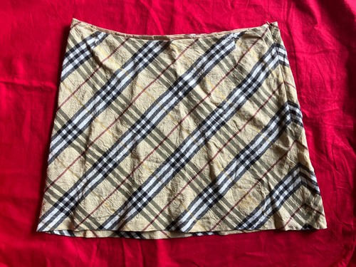 Jupe burberry taille 38 - jupe,