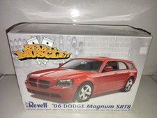 MAQUETTE REVELL MUSCLE 85-2019 - 1/25 - 2006 DODGE MAGNUM SRT8  - NEUF SCELLE